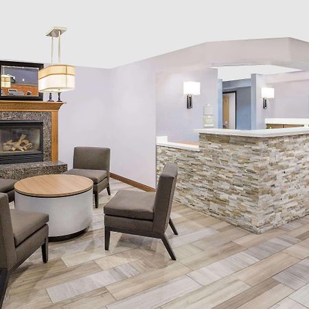 Microtel Inn And Suites - Эймс Экстерьер фото