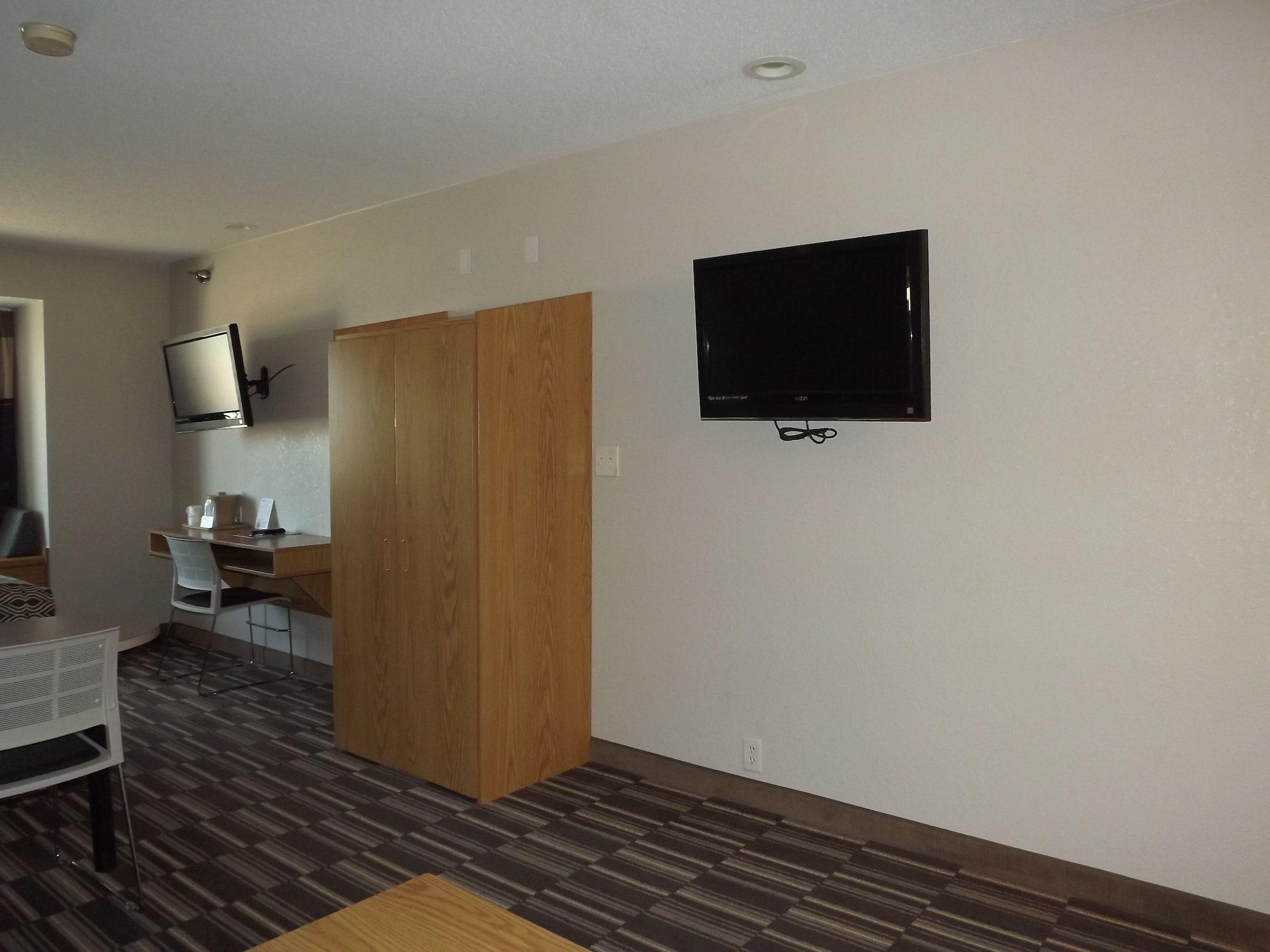 Microtel Inn And Suites - Эймс Экстерьер фото