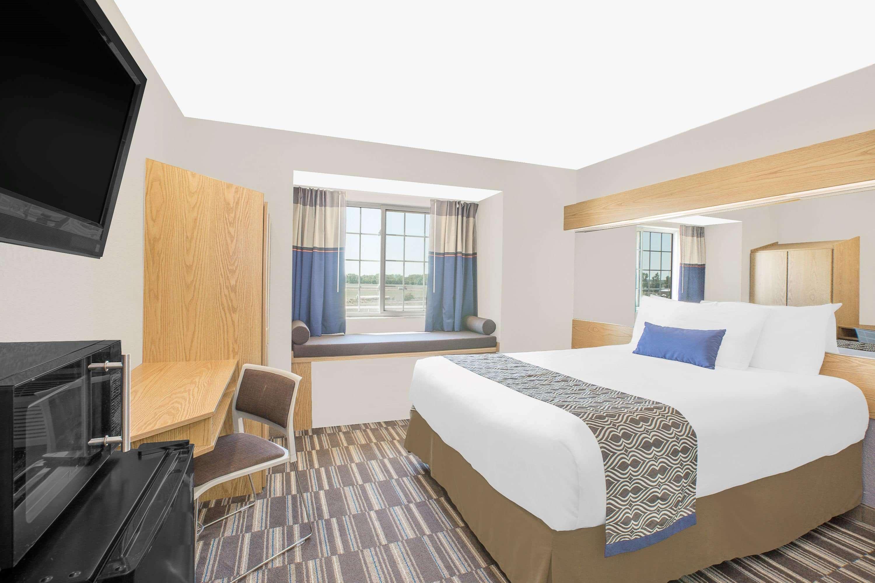 Microtel Inn And Suites - Эймс Экстерьер фото