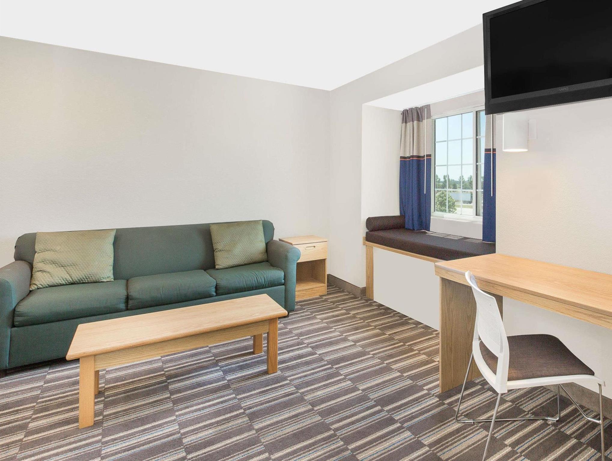 Microtel Inn And Suites - Эймс Экстерьер фото
