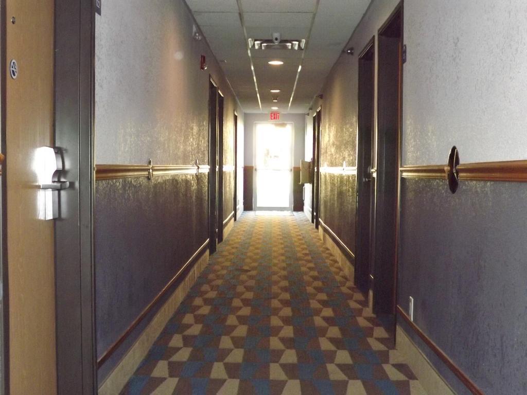 Microtel Inn And Suites - Эймс Экстерьер фото
